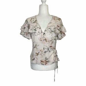ASTR‎ The Label Floral Wrap Ruffle Top in White Size M